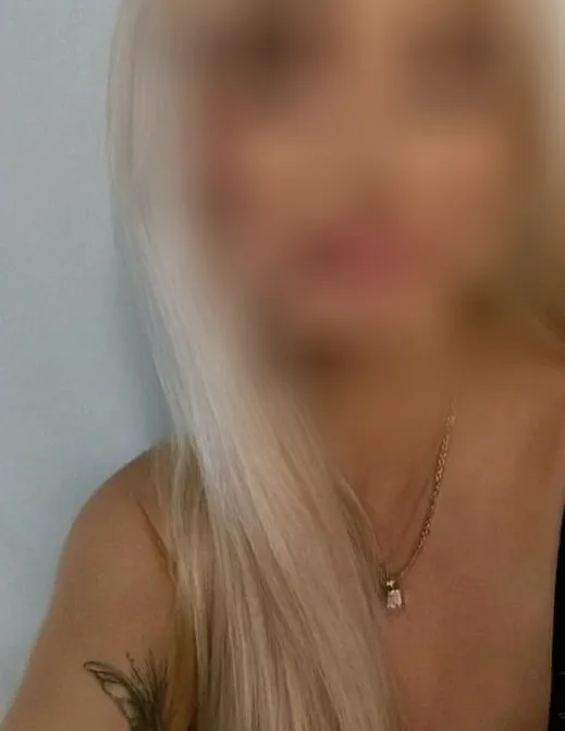 Britt, 33