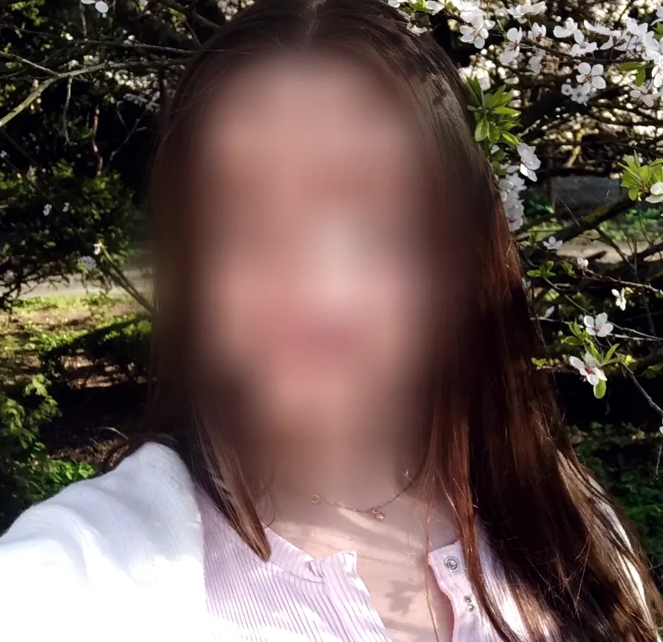 Shania, 32